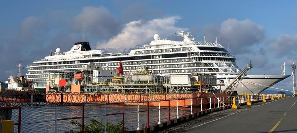 Nearly 900 Foreign Tourists Arrive in Cambodia Aboard Viking Venus